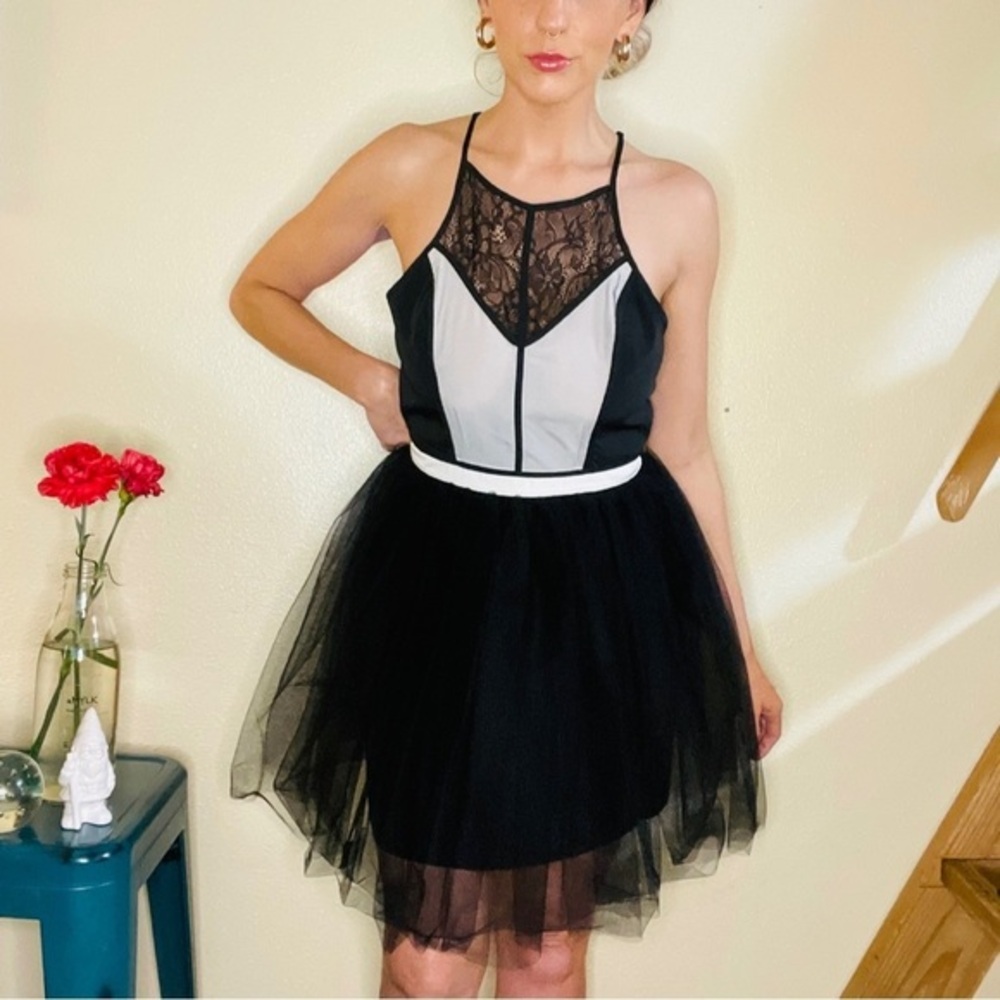 NWT Punk BCBGENERATION Black & White Lace & Tulle Mini Dress Sz. 4​​​